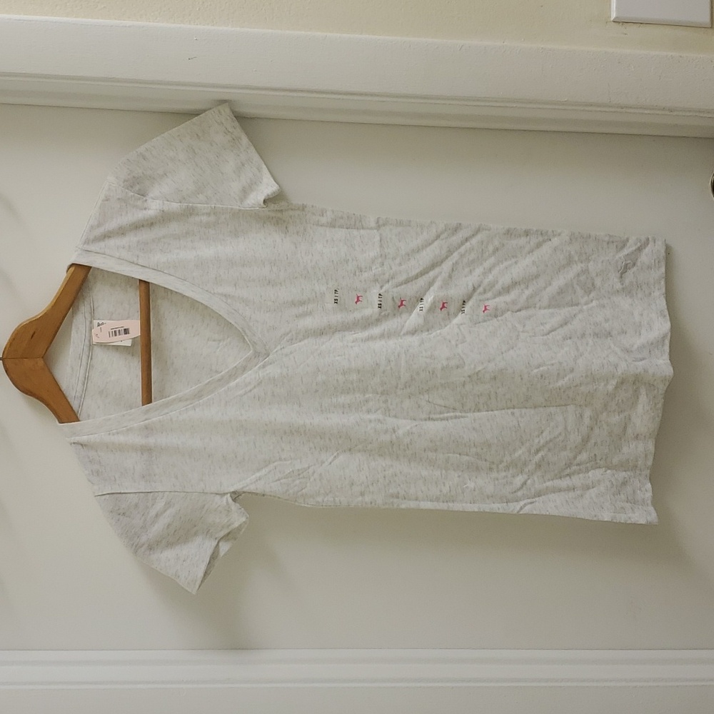 Pink VS Heather gray short sleeve tee size extra small. New with tags